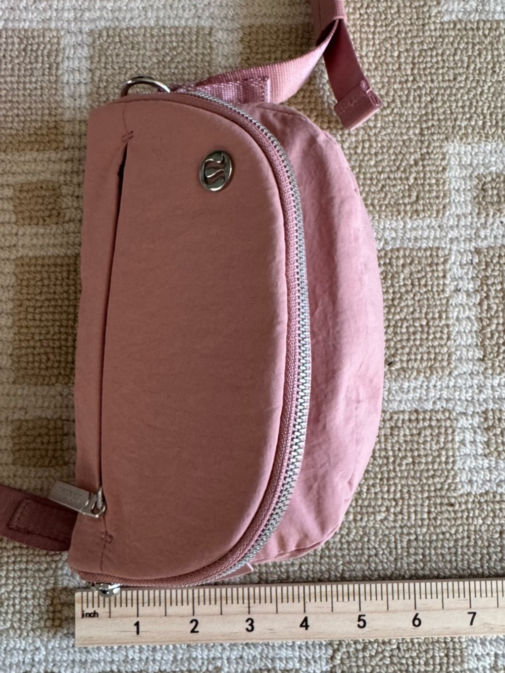 Lululemon All Night Festival Bag 5L Nylon Crossbody Travel Athleisure Pink O/S - Picture 15 of 17